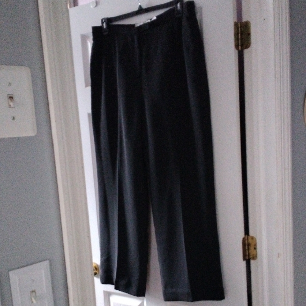 Jones Studio Women's Black Trousers
